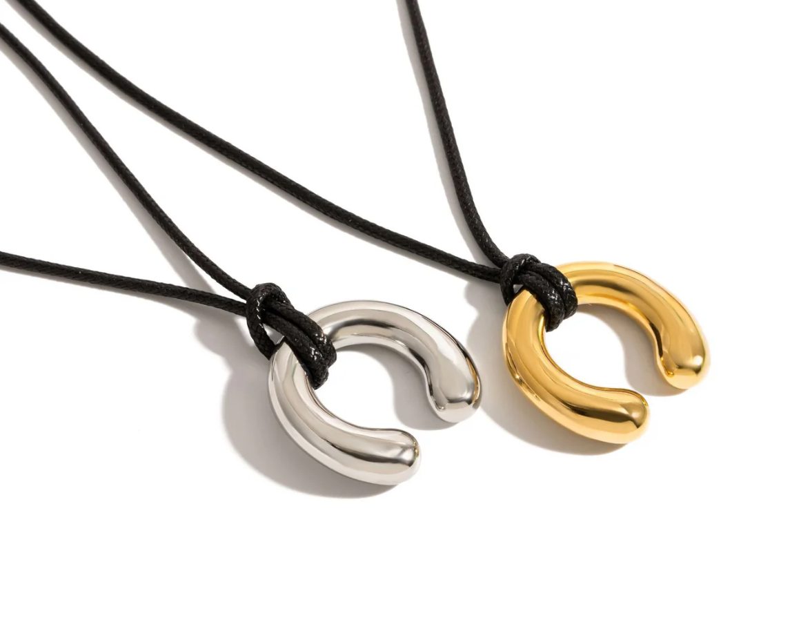 Horse Shoe Pendant Silver
