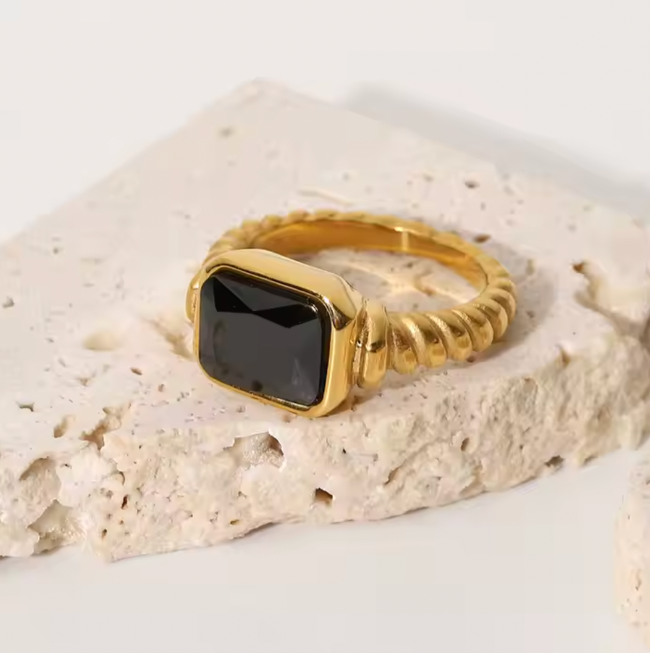 Twisted Ring